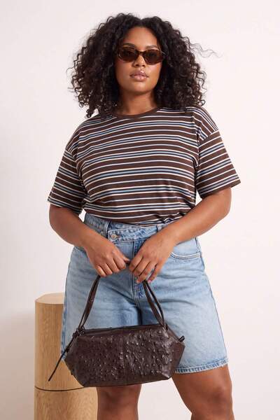 Trendyol Curve Tricou maro cu dungi, supradimensionat/larg, cu mânecă scurtă,...