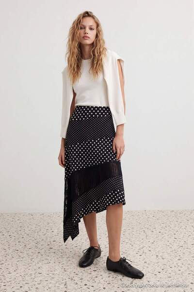 Trendyol Collection Black Polka Dot Asymmetrical Hem A-Line Lace Detailed Mid...