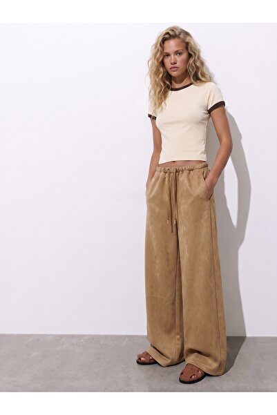Kadın Relaxed Fit Lastikli Süet Pantolon