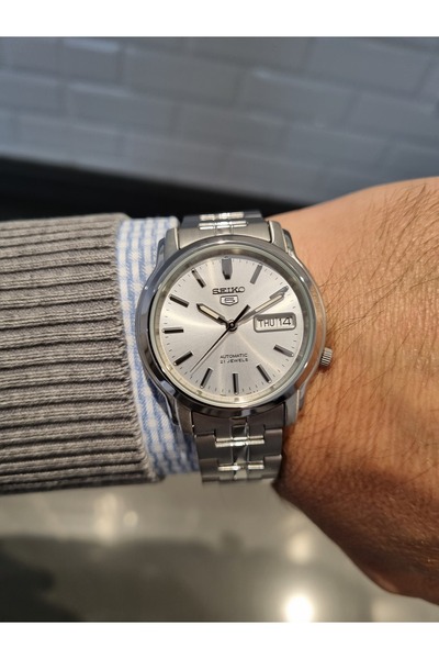 Seiko 5- ساعة يد رجالية أوتوماتيكية بقرص أبيض وسوار فولاذي مقاوم للماء حتى 3 ...
