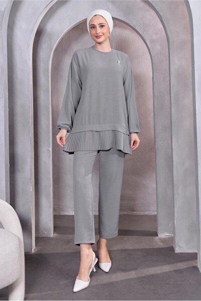 TRENDTESETTÜR KADIN GRİ BROŞ DETAYLI PANTOLONLU TAKIM T 5983