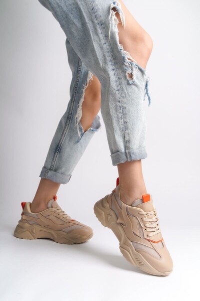 Women's Nut Lace-up Casual Style Sole Sneaker