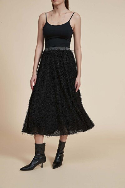 Yola Solid Midi Skirt with Fur