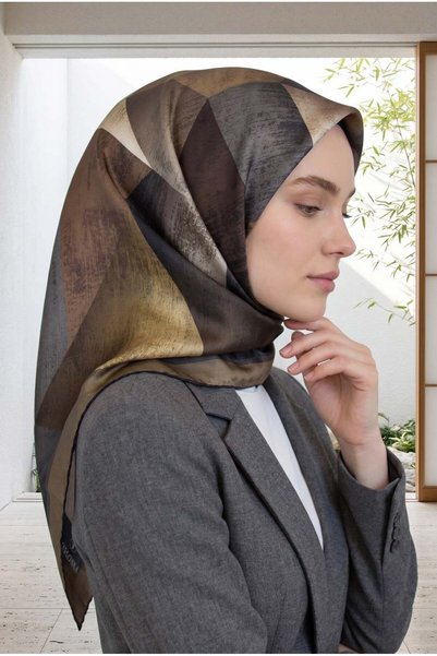 Vissona 100% حرير تويل بنمط هندسي بيج - رمادي اللون 90x90 وشاح شكل الخياطة: خياطة يدوية