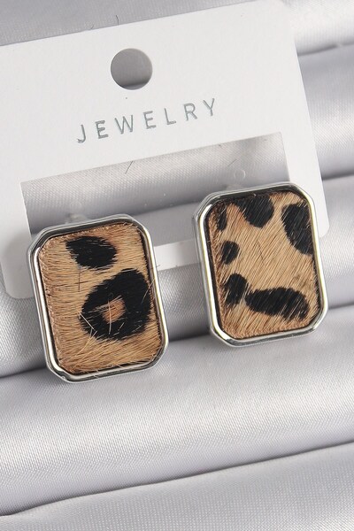 Inure Jewelry أقراط نسائية مربعة الشكل بنمط الفهد باللون الفضي والنحاسي