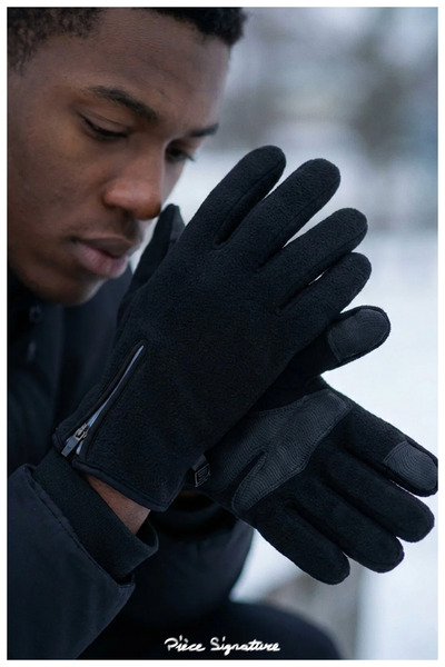PIECE SIGNATURE Touchscreen, Thick Fleece, Luxury Sports Gloves (for Men)
