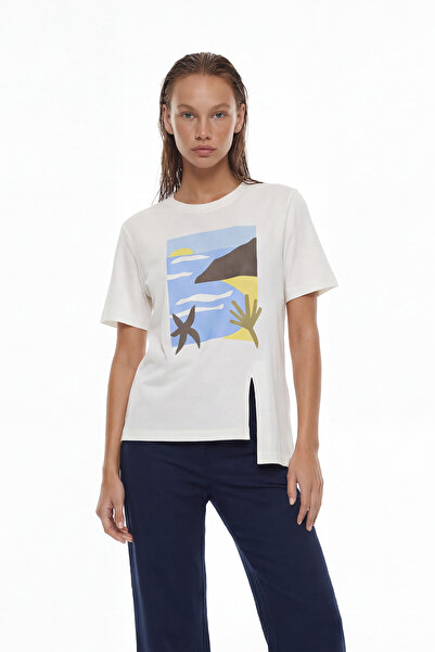 Roman Yırtmaç Detaylı Baskılı T-shirt Ekru YY023844_049