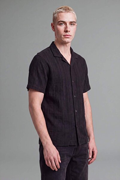 DeFacto 100% Cotton Regular Fit Apaş Collar Short Sleeve Black Shirt G5855Ax26Sm