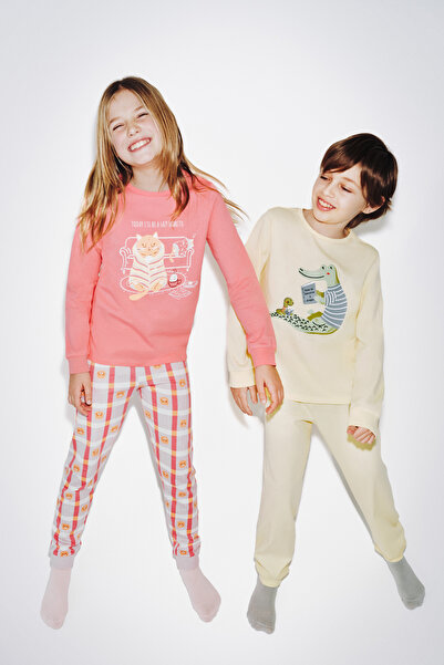 Penti Girls Pink Caturday Night Long Sleeve 2 Piece Pajama Set