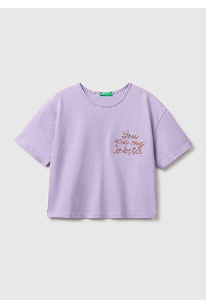 United Colors of Benetton تي شيرت بناتي ذو ياقة واسعة وطباعة أمامية وخلفية با...