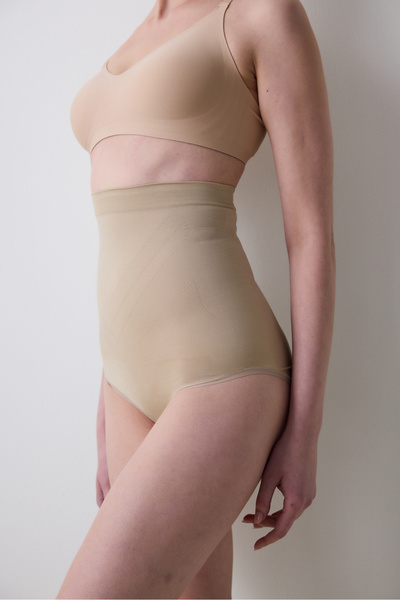 Penti Stitch-Free Seamless Nude Slip Corset