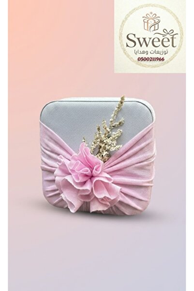 details Distributes Bags and Accessories (12 Pieces) with Custom Fabric Coord...