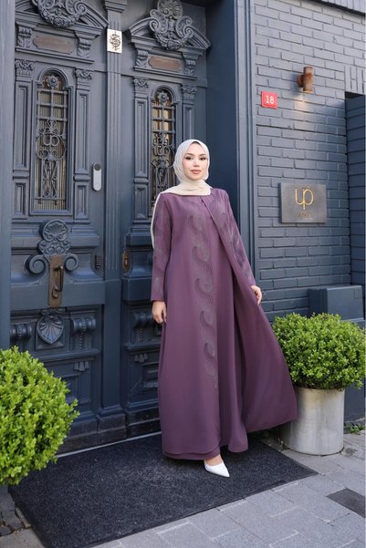 GÖZDE GİYİM فستان أمي كبير الحجم مزين بالأحجار اللامعة