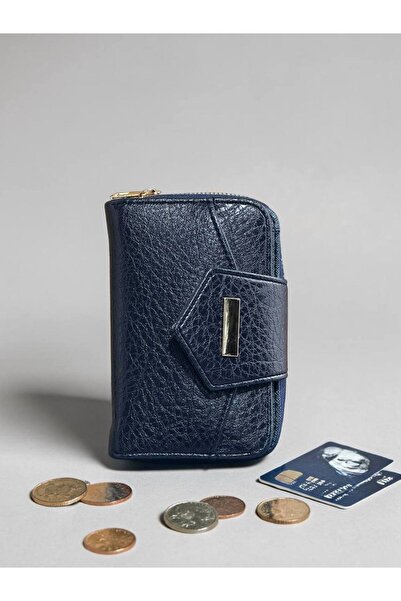 SÜNELA A Wallet Made of First Quality Leather Which Is Less Than Medium Size ...