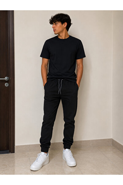jeneric Men's Jeans