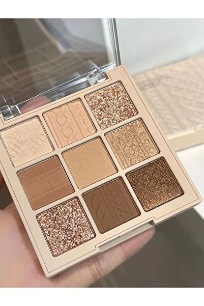 Dikalu Shimmering Eyeshadow Palette – 9 Colors for a Luxurious Look and Long-...