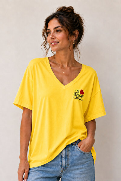 ArtYus Tricou oversize unisex cu decolteu în V și imprimeu cu detaliu inimă –...