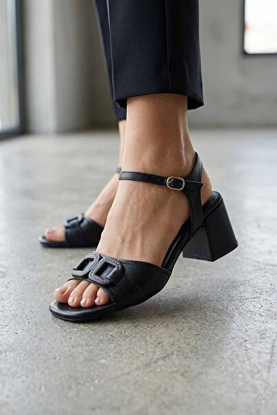 İnci Women's Black Thick Heeled Sandals - Stylish Evening and Daily Wear Shoe...