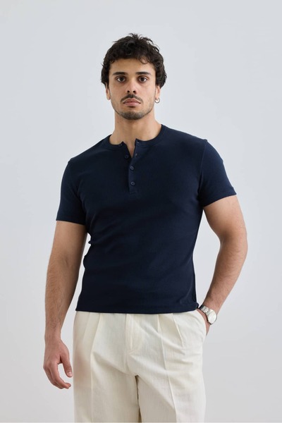 hitup Henley Yaka Fitil Detaylı Kısa Kollu Premium Tişört