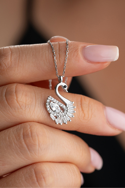 Silvano Jewelry 925 Ayar Gümüş Baget Taşlı Kuğu Kolye