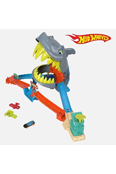 mattel Hot Wheels Shark Attack Track