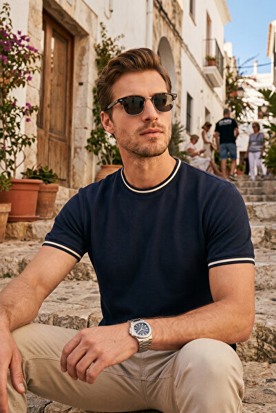 Buratti Βαμβακερό T-shirt με κανονική εφαρμογή και λεπτομέρεια με ρίγες Ανδρι...