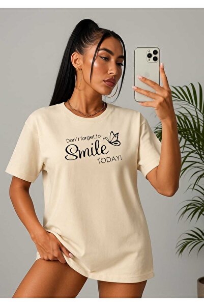tkn your style Women's Smile Print Design Tshirt