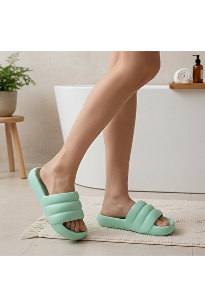 OEM Women's Slipper , casual indoor or outdoor Slipper , made of EVA material...