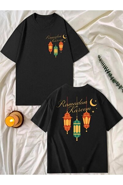 bolivia's قميص أسود بتصميم رمضان كريم بخط ذهبي، هلال أصفر ونجوم، فوانيس ملونة...