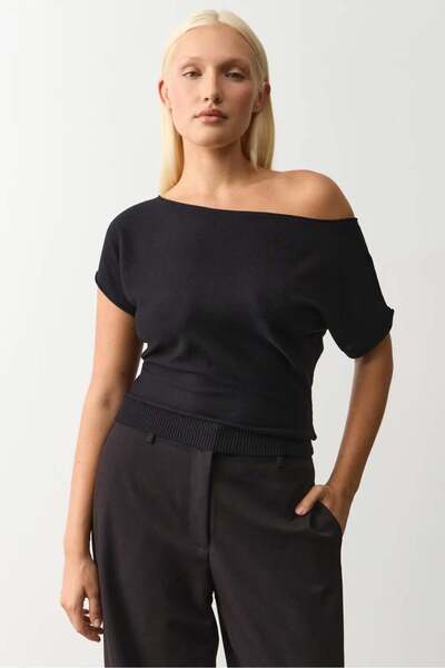 Madmext Black Off-Shoulder Knitwear Blouse Mg2796