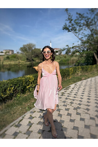 GÜLCİCİ Sırt Dekolteli Işıltılı Elbise