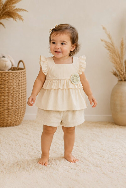 Tuğra Bebe Cream Ruffled Floral Appliqué Baby Girl Shorts Set