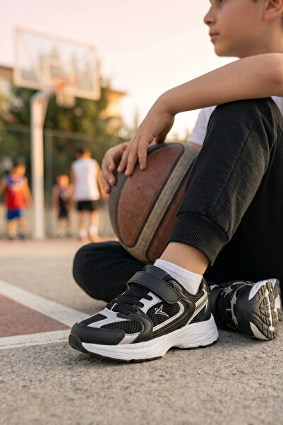 IN-STEP Sarox Unisex Black Children's Sports Shoes