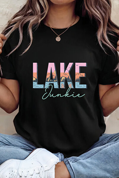 Sarah's Boutique Women's T-shirt – 100% cotton – Lake Scenic