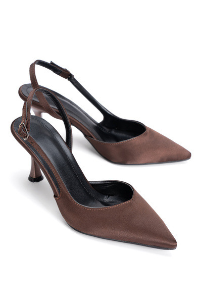 PASSAGE SHOES حذاء نسائي بكعب مفتوح من الخلف مصنوع من الساتان 3108 بني ساتان