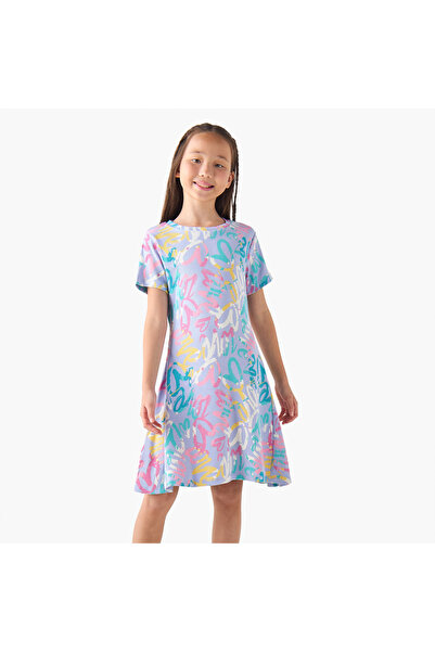 Juniors Round Neck Short Sleeves A-line Dress with Graffiti Print