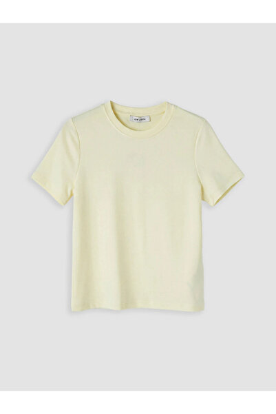 LC Waikiki تي شيرت نسائي أصفر اللون برقبة دائرية وملمس ناعم
