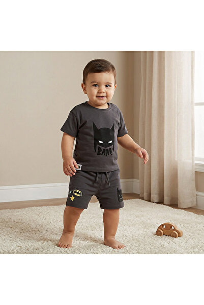 Warner Bros Crew Neck Short Sleeves T-shirt and Shorts Set with Batman Print