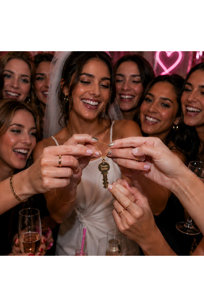 Bk Gift Team Bride Anahtar Kolye Gold ve Gümüş Renk Bekarlığa Veda Nedime Kol...