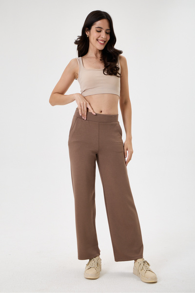 della moor Women's Brown Regular Fit Waist-Corseted Tapered Leg Lycra Stretch...