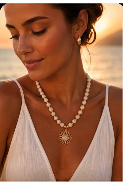 TARZ-I TAKI Natural Stone 10 mm White Coral Flower Necklace