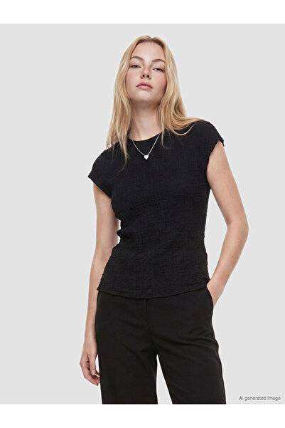 LC Waikiki Rmz Gi̇yi̇m Farkiyla Zero Roba Collar Textured Blouse