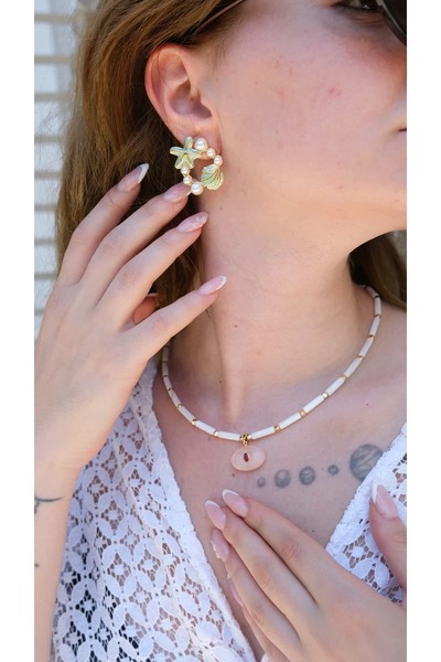 Jerie Pearl and Starfish Detail Earrings