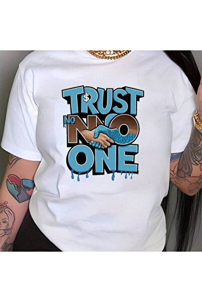 17 seramik Women'S "Trust Nobody" Graphic T-Shirt - Eye-Catching Blue And Bro...