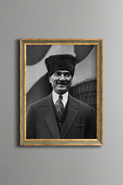 epiqart Ataturk - Vintage Patterned Painting - Fine Model