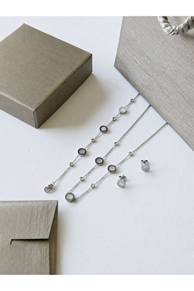 Glamour Galore Earring, Necklace and Bracelet Set with Accessories