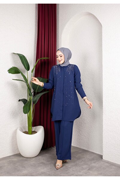 Elif Artar Işıl takım lacivert
