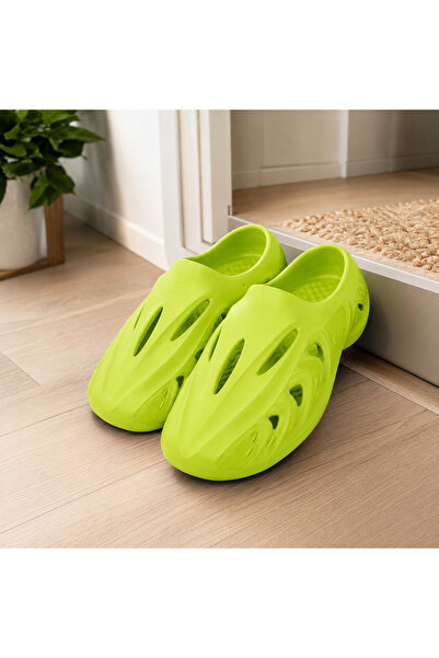 Generic Men's Breathable Foam Shoes