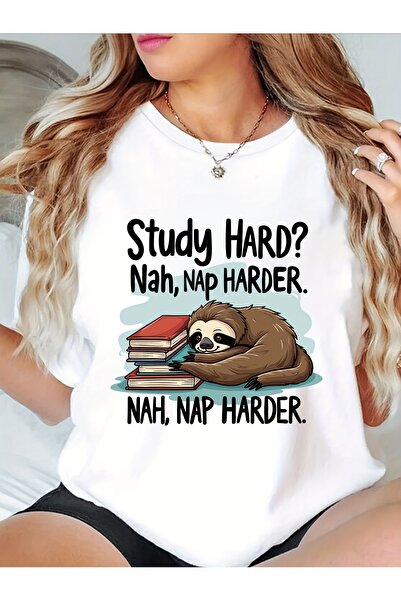 01THEONE ملابس نسائية كاجوال "دراسة جادًا؟" تي شيرت بتصميم "Nah, Nap Harder" ...