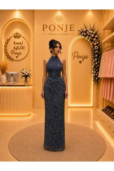 genric A Dress That Combines Luxury and Elegance